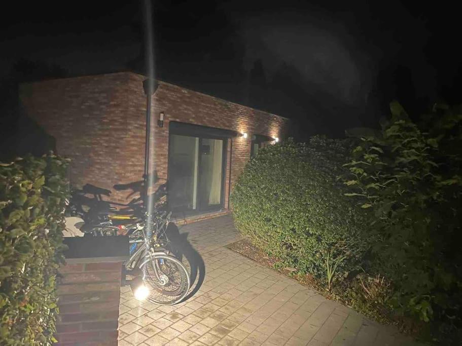 Prachtig Guesthouse Met Gratis Parkeren Maasmechelen Extérieur photo