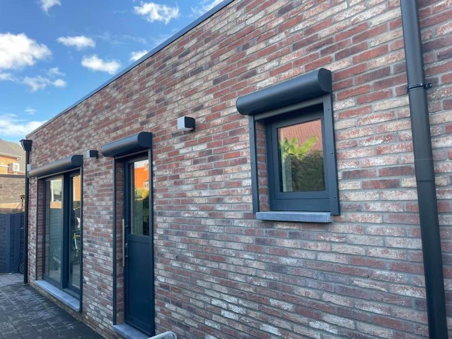 Prachtig Guesthouse Met Gratis Parkeren Maasmechelen Extérieur photo