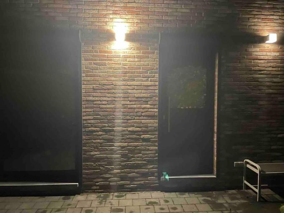Prachtig Guesthouse Met Gratis Parkeren Maasmechelen Extérieur photo