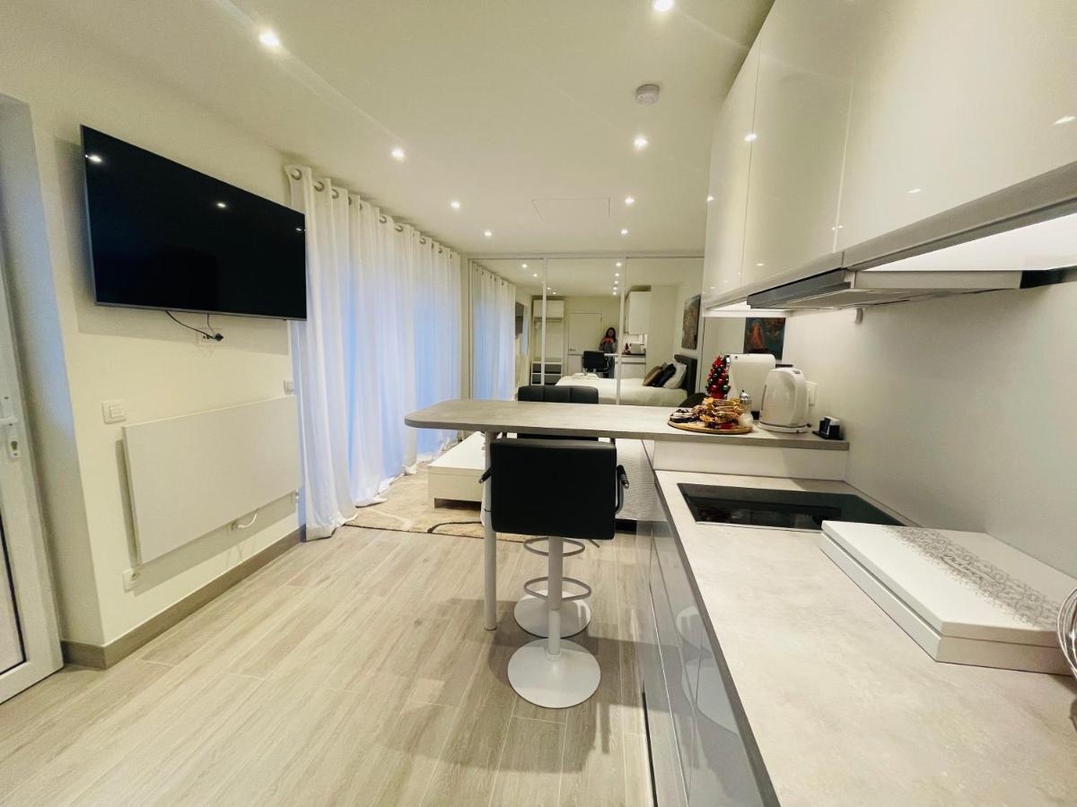 Prachtig Guesthouse Met Gratis Parkeren Maasmechelen Extérieur photo